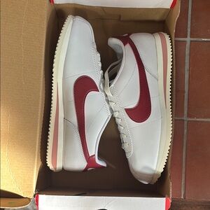 Nike White and Red Sneakers